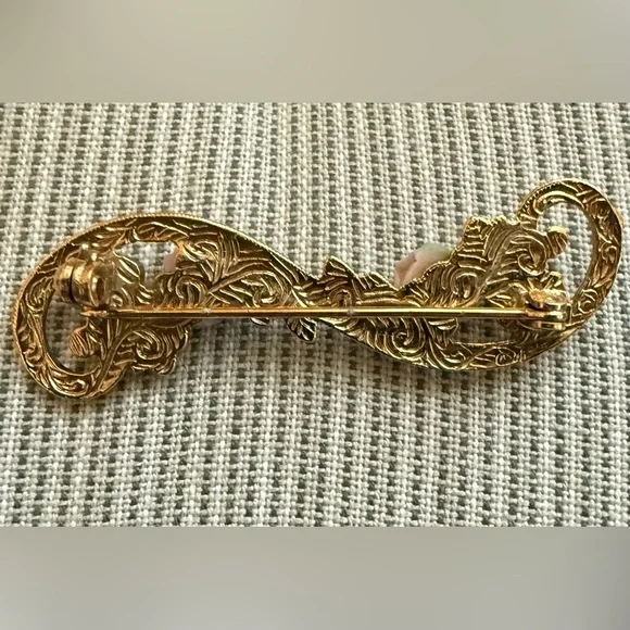 1928 New old stock Ceramoc Pink Rose Flowe on Gold tone Brooch - Picture 3 of 6